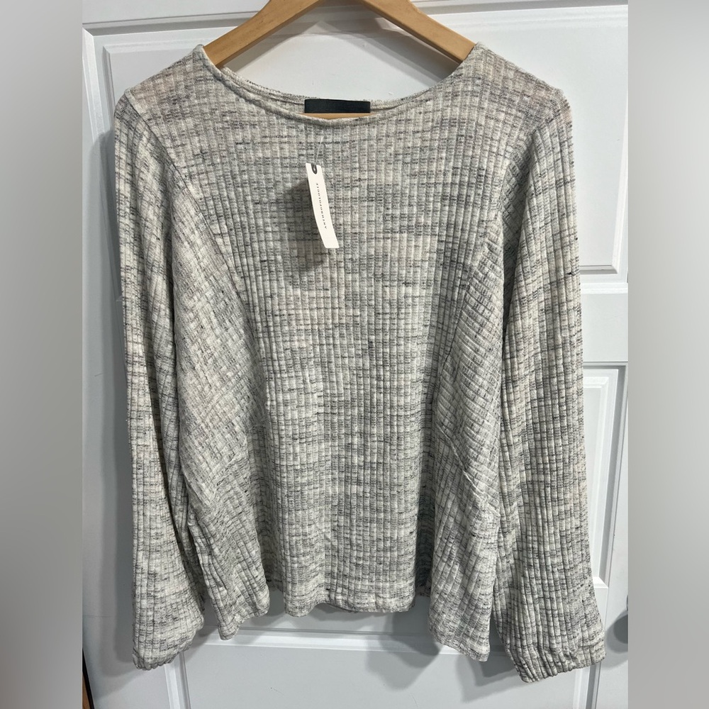 New Anthropologie Textured Gray Knit Top